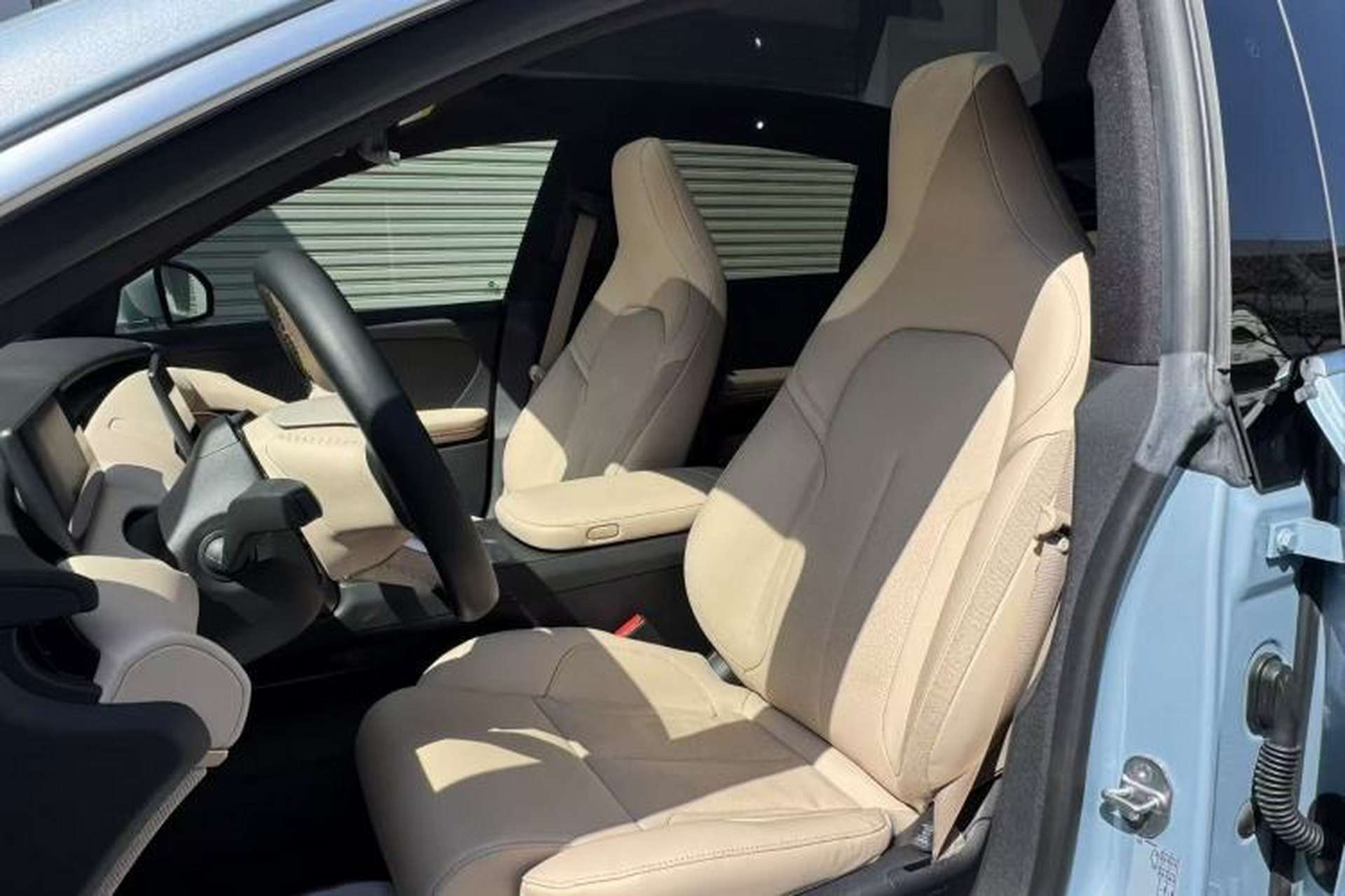 Used Nio ET5 2022 75 kWh Interior 7