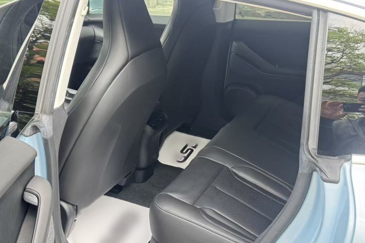 Used Nio ET5 2022 75 kWh Interior 7