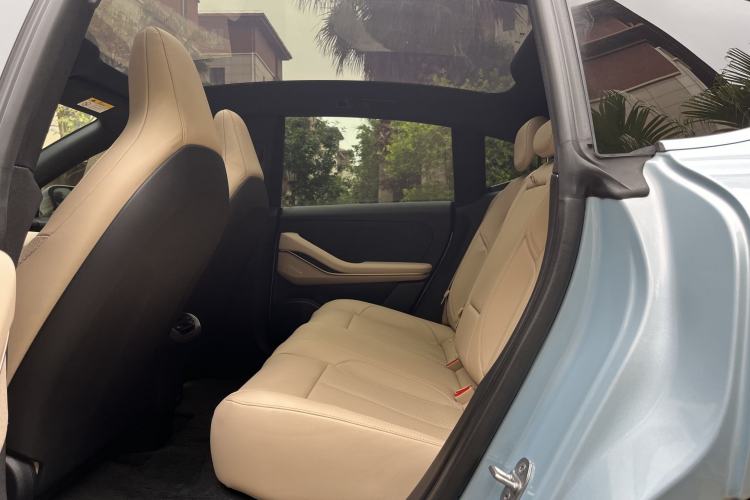 Used Nio ET5 2022 75 kWh Interior 8