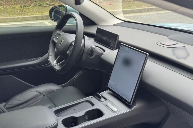 Used Nio ET5 2022 75 kWh Interior 9