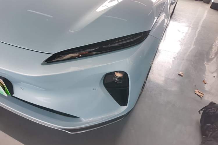 Used Nio ET5 2022 75 kWh Left Front Headlight