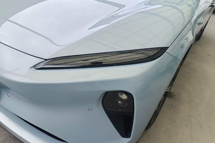 Used Nio ET5 2022 75 kWh Left Front Headlight