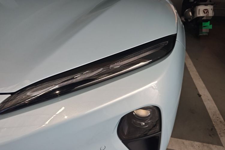 Used Nio ET5 2022 75 kWh Left Front Headlight