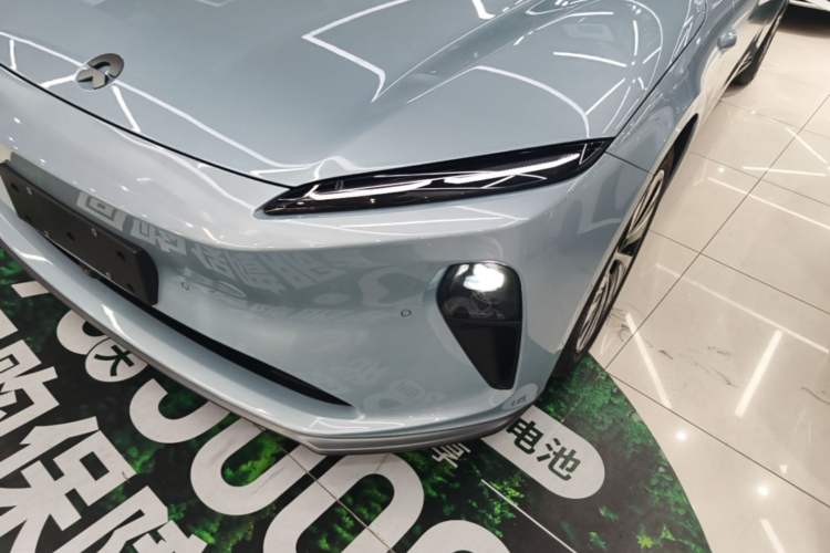 Used Nio ET5 2022 75 kWh Left Front Headlight