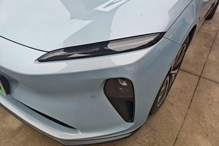 Used Nio ET5 2022 75 kWh Left Front Headlight
