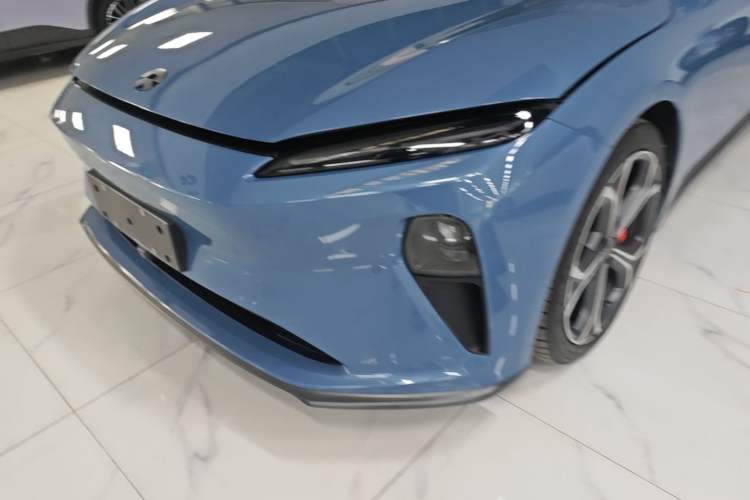 Used Nio ET5 2022 75 kWh Left Front Headlight