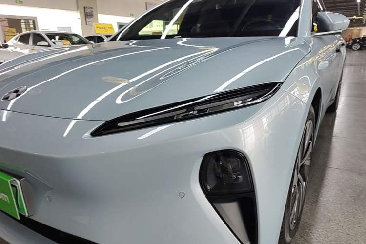 Used Nio ET5 2022 75 kWh Left Front Headlight