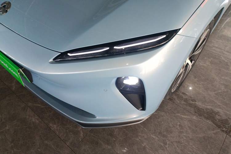 Used Nio ET5 2022 75 kWh Left Front Headlight
