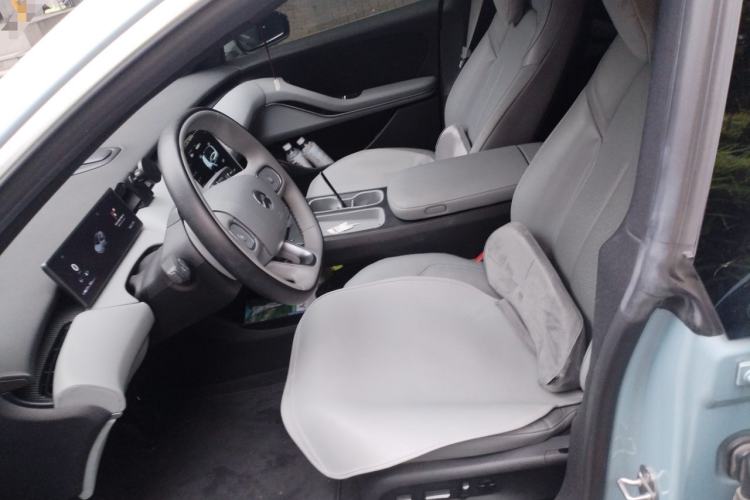 Used Nio ET5 2022 75 kWh Left Front Seat