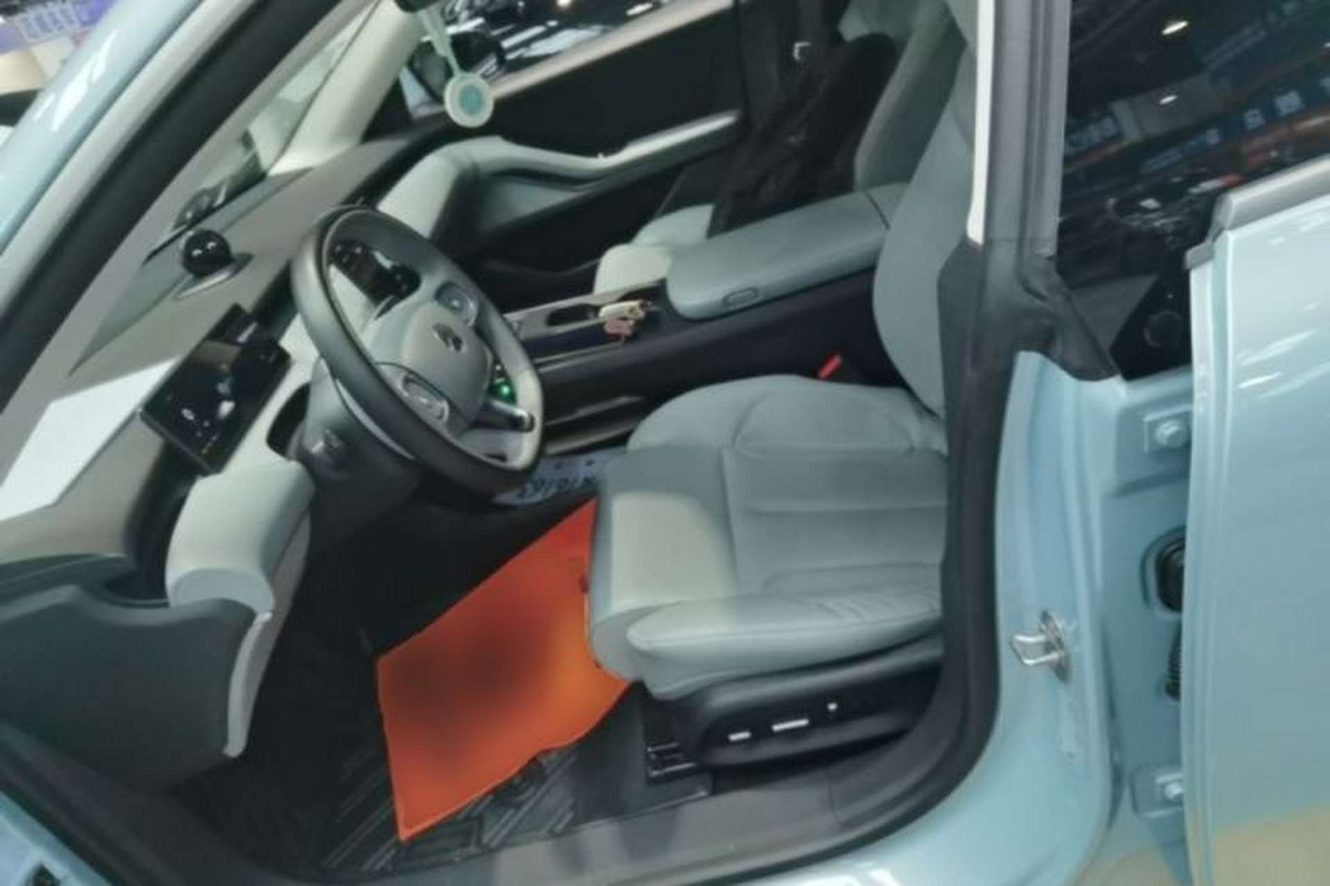 Used Nio ET5 2022 75 kWh Left Front Seat