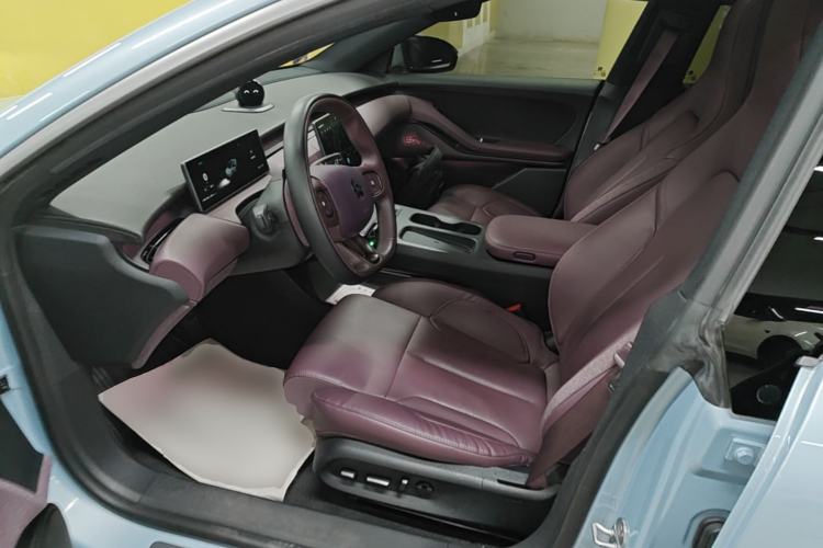 Used Nio ET5 2022 75 kWh Left Front Seat