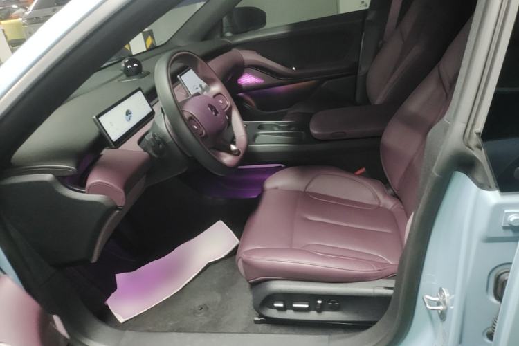 Used Nio ET5 2022 75 kWh Left Front Seat