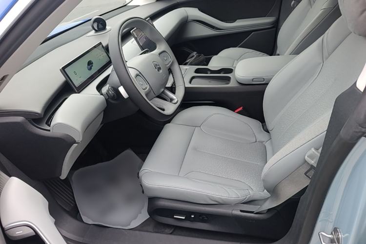 Used Nio ET5 2022 75 kWh Left Front Seat