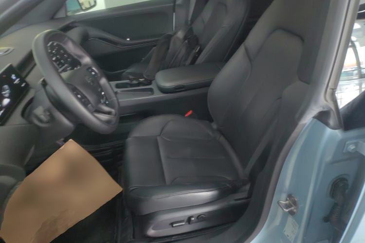 Used Nio ET5 2022 75 kWh Left Front Seat