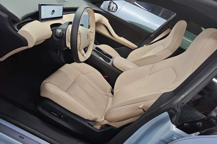 Used Nio ET5 2022 75 kWh Left Front Seat