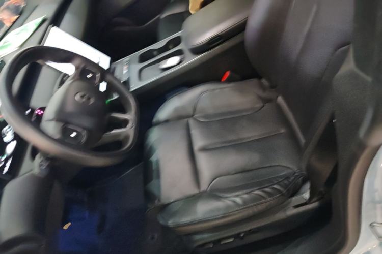 Used Nio ET5 2022 75 kWh Left Front Seat