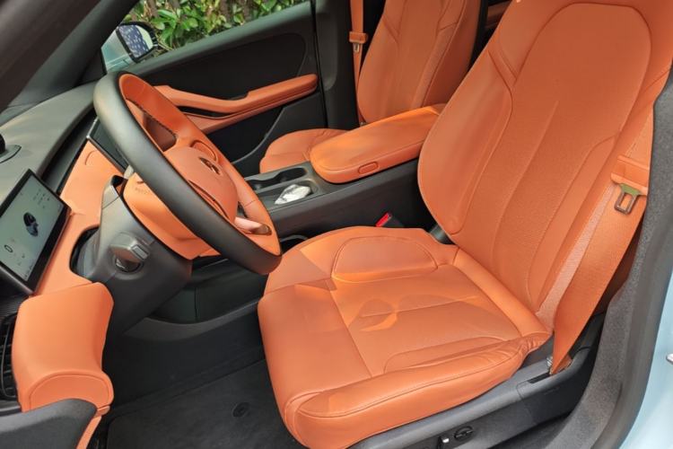 Used Nio ET5 2022 75 kWh Left Front Seat