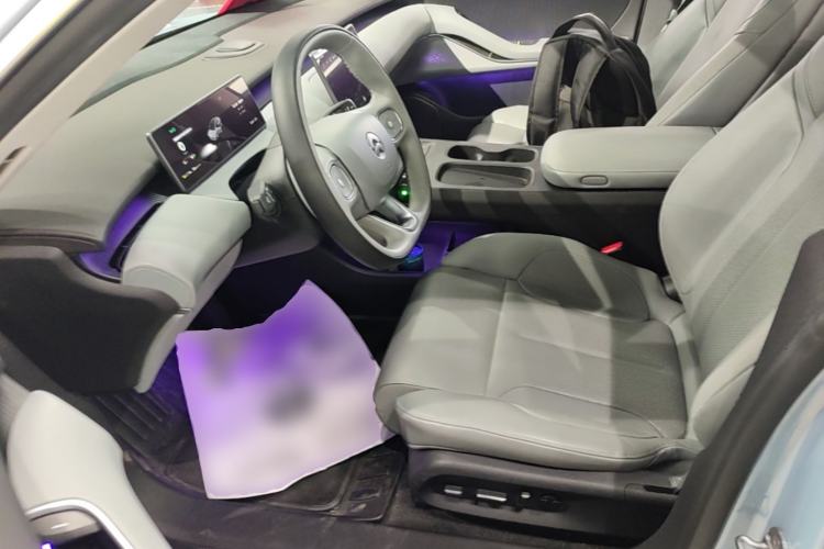 Used Nio ET5 2022 75 kWh Left Front Seat