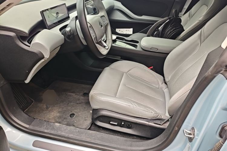 Used Nio ET5 2022 75 kWh Left Front Seat