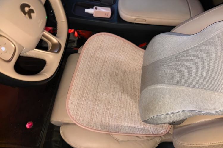 Used Nio ET5 2022 75 kWh Left Front Seat