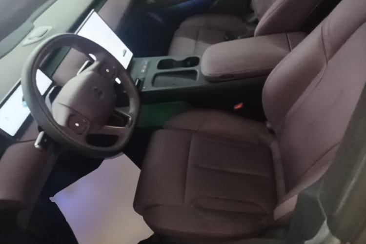 Used Nio ET5 2022 75 kWh Left Front Seat