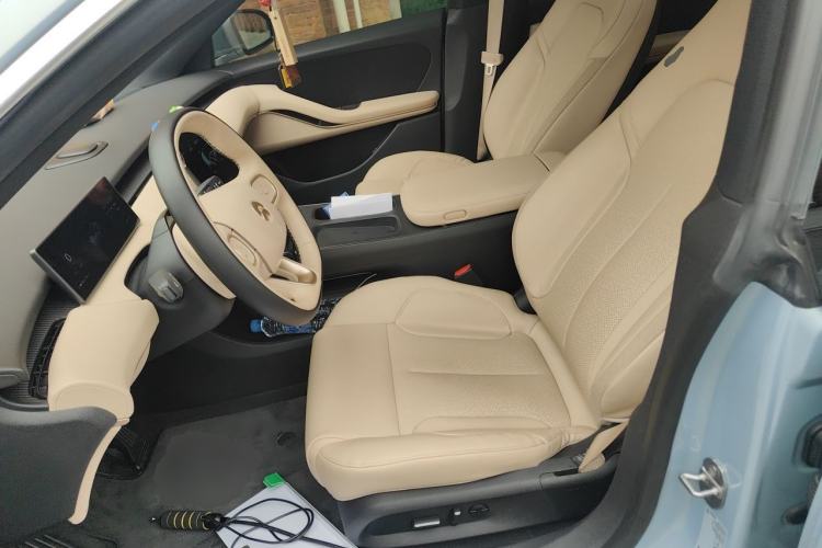 Used Nio ET5 2022 75 kWh Left Front Seat