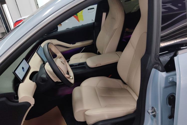 Used Nio ET5 2022 75 kWh Left Front Seat