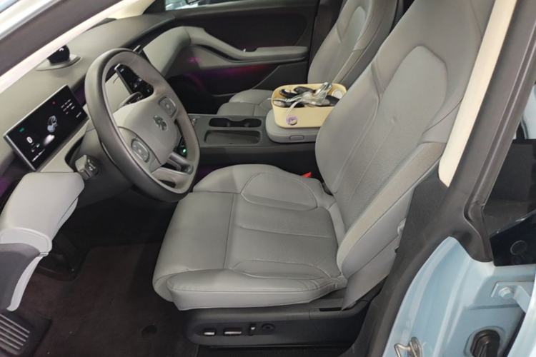 Used Nio ET5 2022 75 kWh Left Front Seat