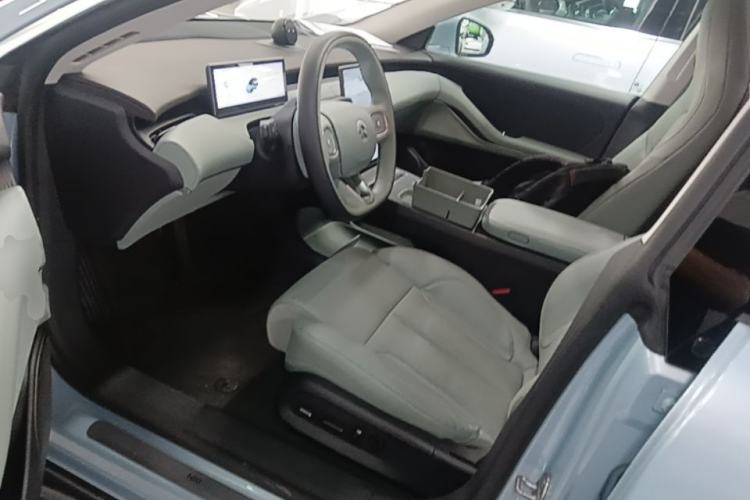 Used Nio ET5 2022 75 kWh Left Front Seat