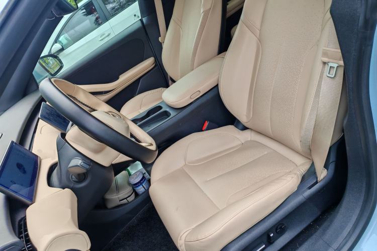 Used Nio ET5 2022 75 kWh Left Front Seat