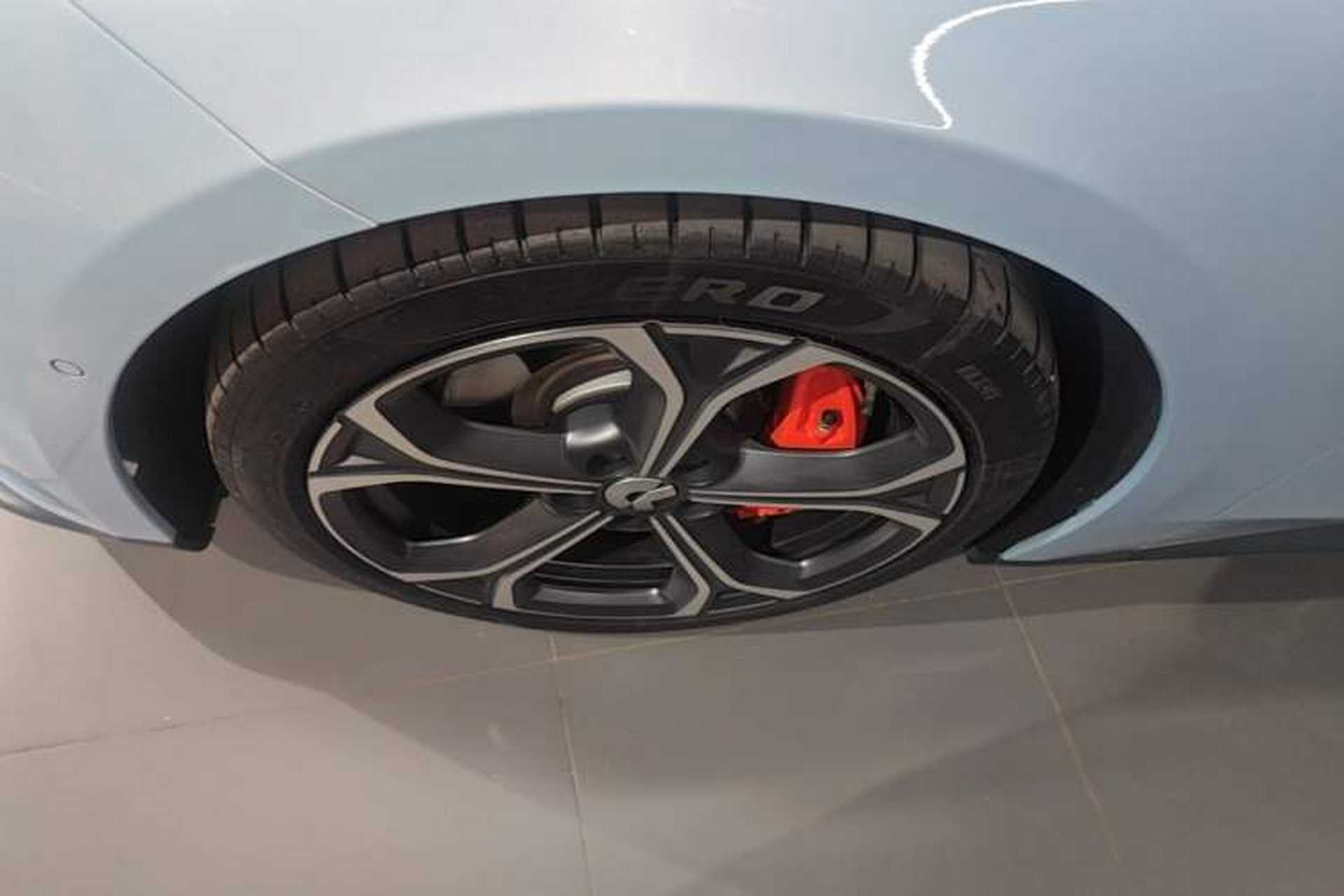 Used Nio ET5 2022 75 kWh Left Front Wheel Hub