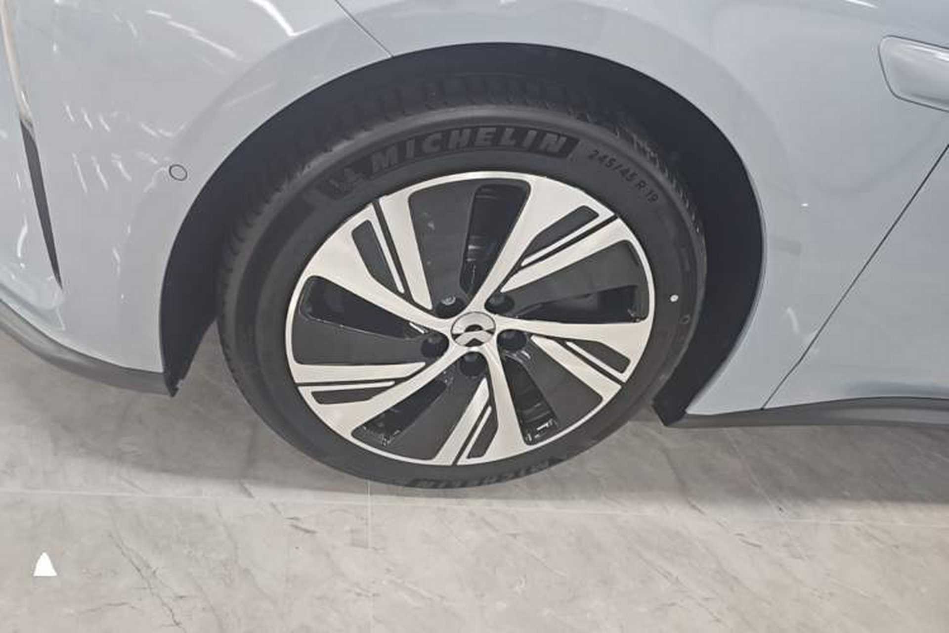 Used Nio ET5 2022 75 kWh Left Front Wheel Hub