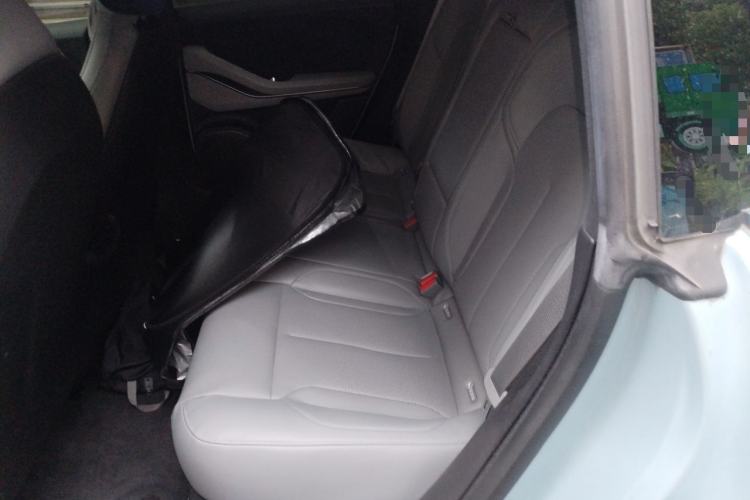 Used Nio ET5 2022 75 kWh Left Rear Seat
