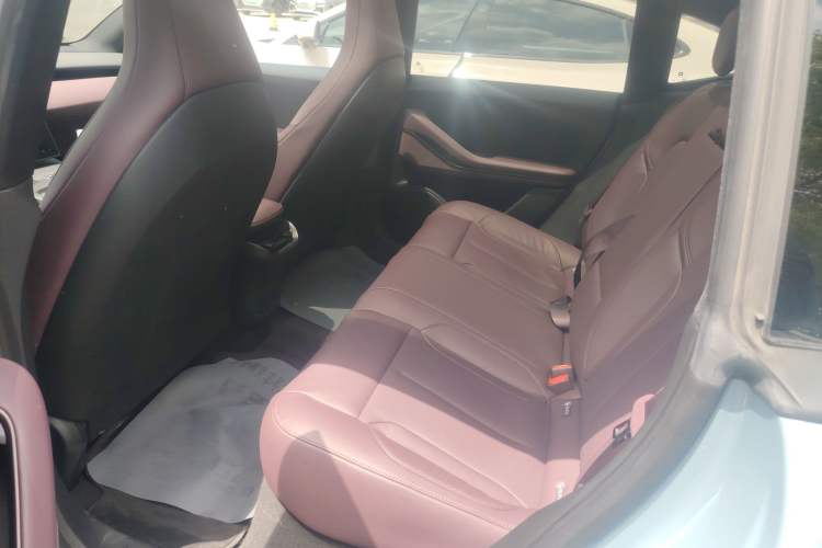 Used Nio ET5 2022 75 kWh Left Rear Seat