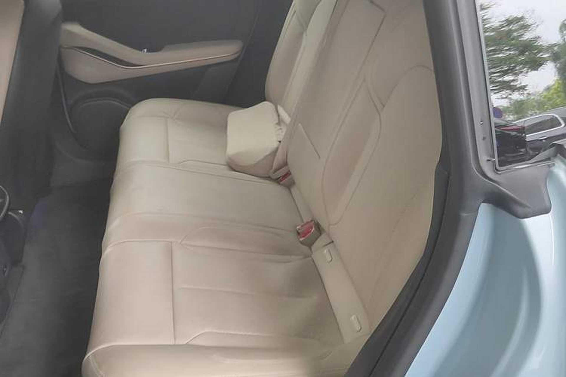 Used Nio ET5 2022 75 kWh Left Rear Seat