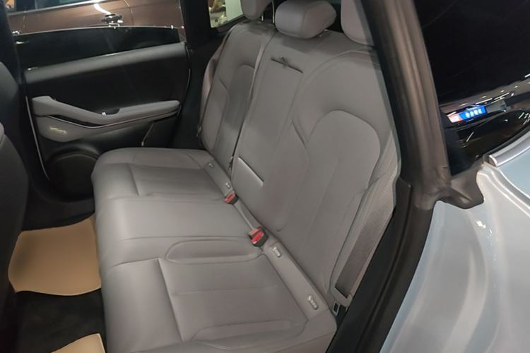 Used Nio ET5 2022 75 kWh Left Rear Seat