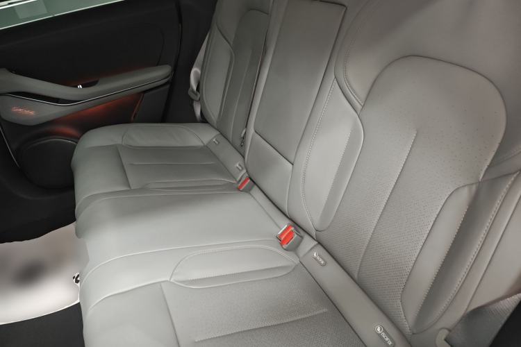 Used Nio ET5 2022 75 kWh Left Rear Seat