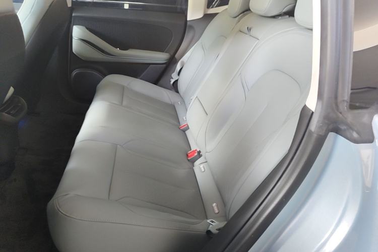 Used Nio ET5 2022 75 kWh Left Rear Seat