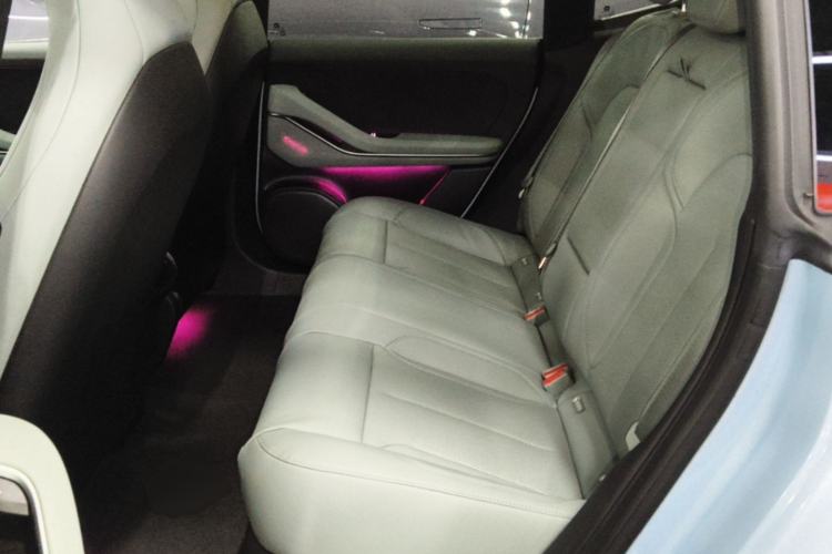 Used Nio ET5 2022 75 kWh Left Rear Seat