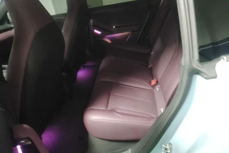 Used Nio ET5 2022 75 kWh Left Rear Seat