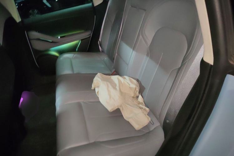 Used Nio ET5 2022 75 kWh Left Rear Seat