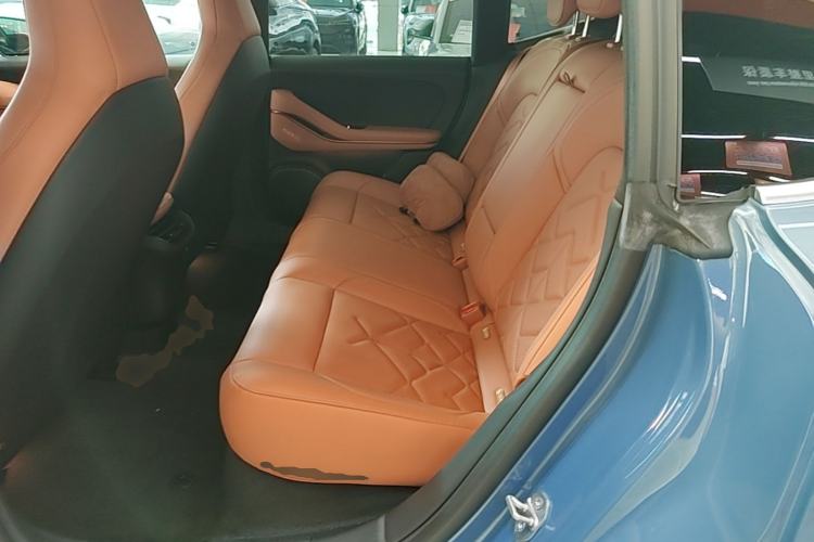 Used Nio ET5 2022 75 kWh Left Rear Seat