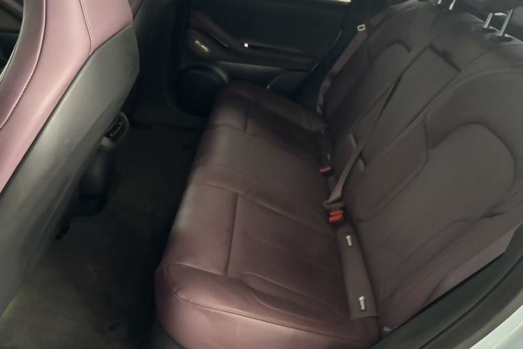 Used Nio ET5 2022 75 kWh Left Rear Seat