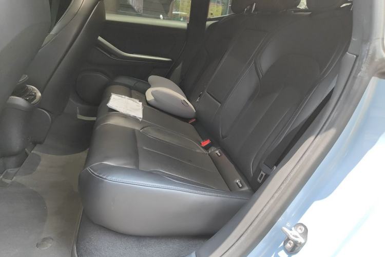 Used Nio ET5 2022 75 kWh Left Rear Seat