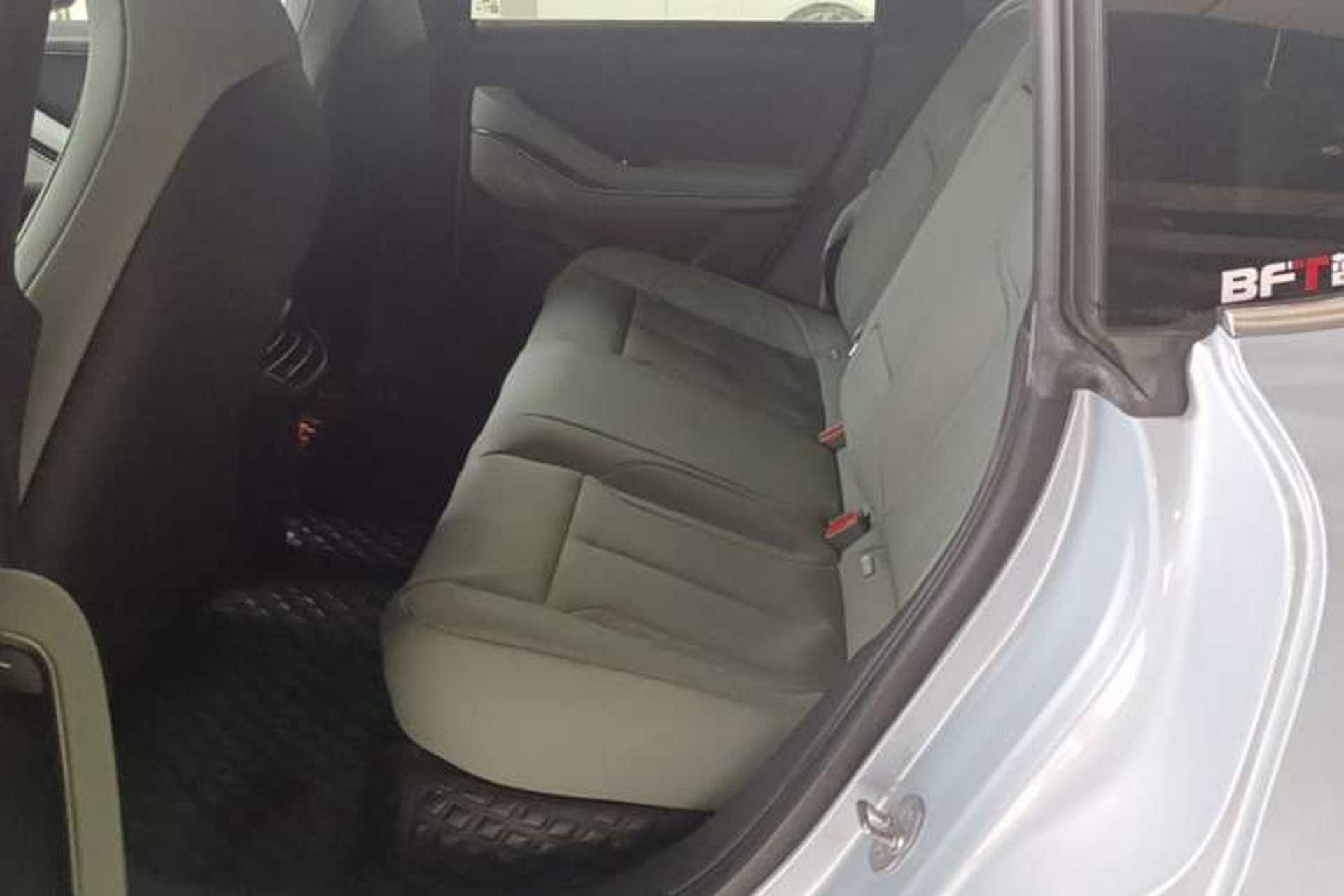 Used Nio ET5 2022 75 kWh Left Rear Seat