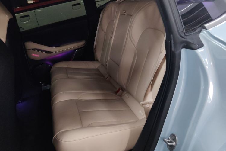 Used Nio ET5 2022 75 kWh Left Rear Seat