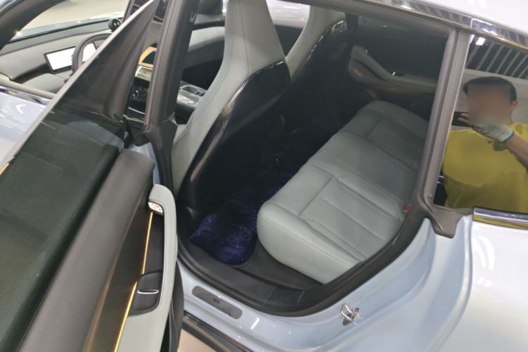 Used Nio ET5 2022 75 kWh Left Rear Seat
