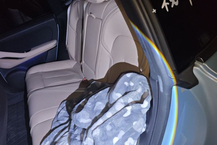 Used Nio ET5 2022 75 kWh Left Rear Seat