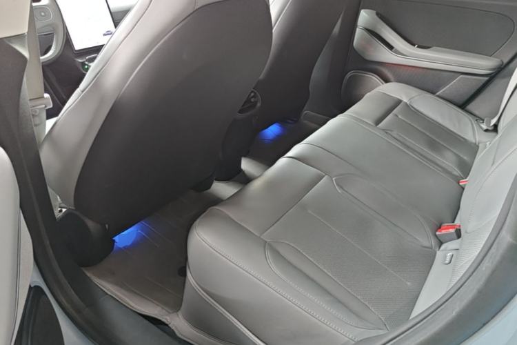 Used Nio ET5 2022 75 kWh Left Rear Seat