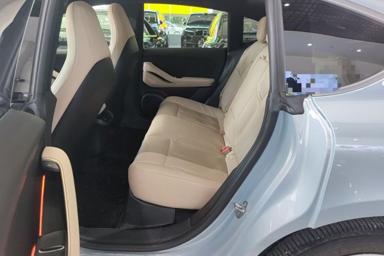 Used Nio ET5 2022 75 kWh Left Rear Seat